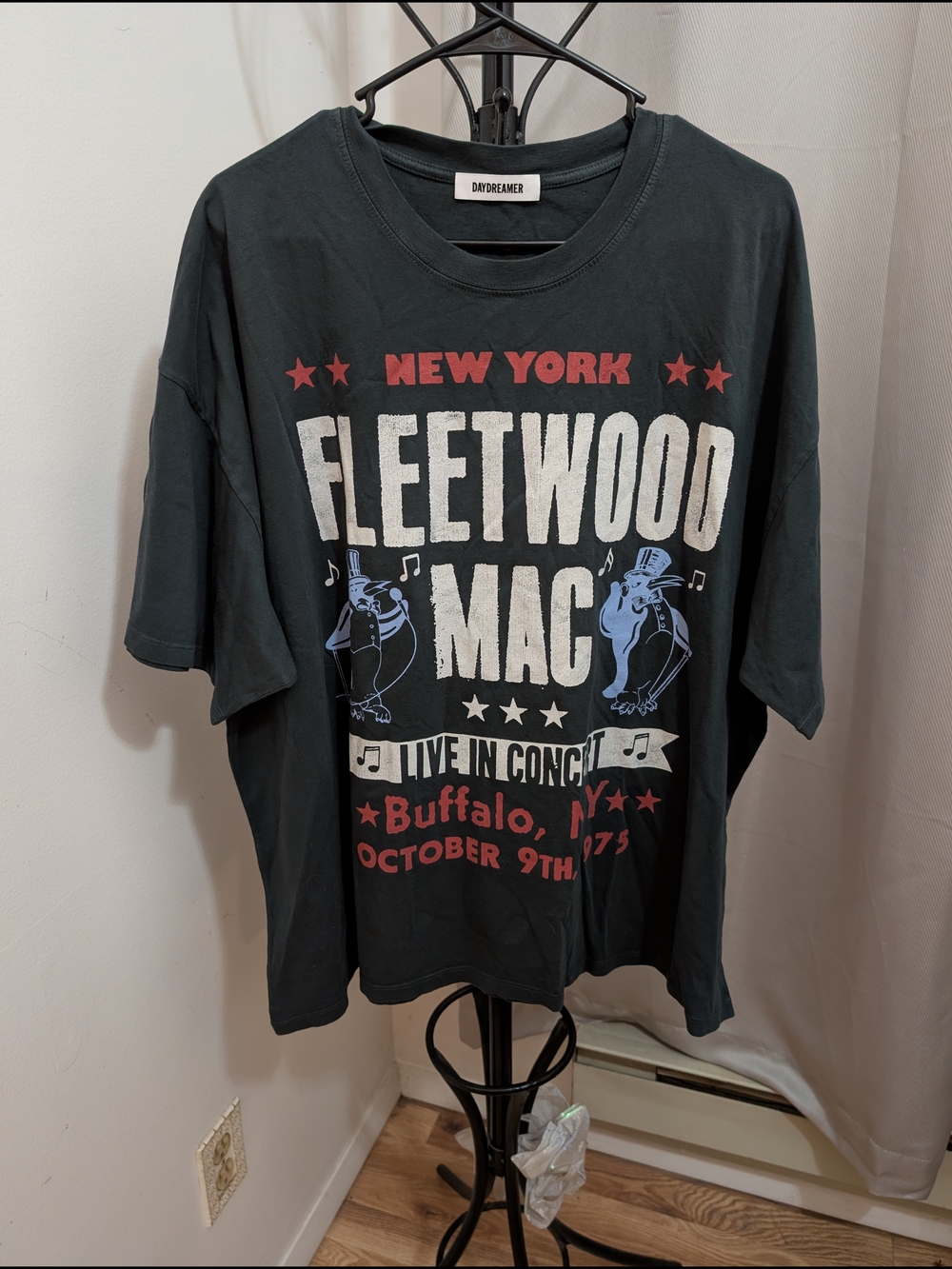 Daydreamer Fleetwood Mac New York Graphic Tee - Black with Red & White Print